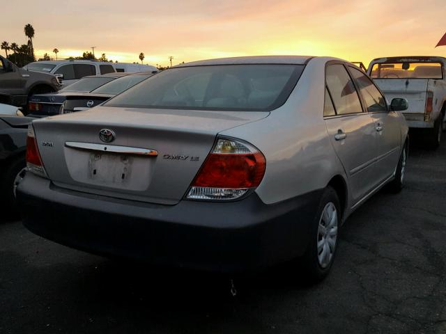 4T1BE32K15U021395 - 2005 TOYOTA CAMRY LE SILVER photo 4