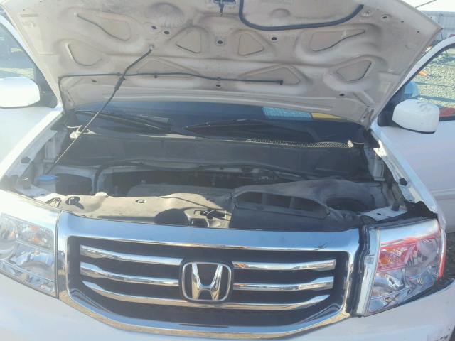 5FNYF4H42CB046385 - 2012 HONDA PILOT EX WHITE photo 7