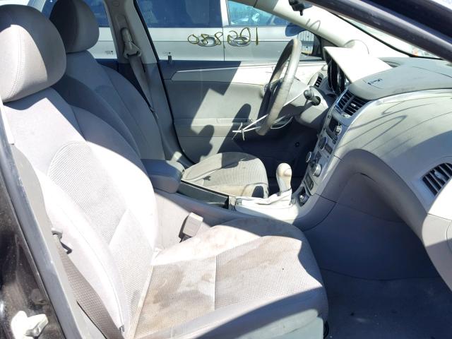 1G1ZB5EB4A4139804 - 2010 CHEVROLET MALIBU LS Qara foto 5