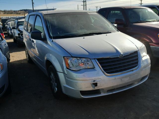 2A8HR44H08R125672 - 2008 CHRYSLER TOWN & COU SILVER photo 1