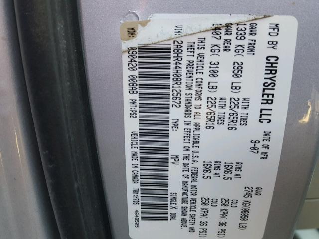 2A8HR44H08R125672 - 2008 CHRYSLER TOWN & COU SILVER photo 10