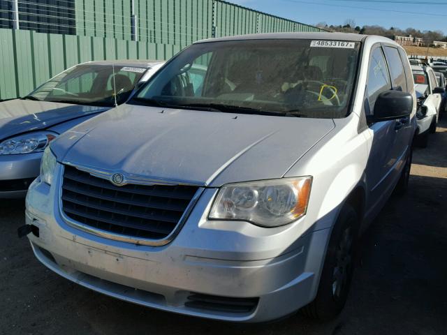 2A8HR44H08R125672 - 2008 CHRYSLER TOWN & COU SILVER photo 2