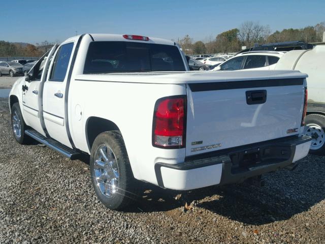 3GTP2XE20BG382265 - 2011 GMC SIERRA K15 WHITE photo 3