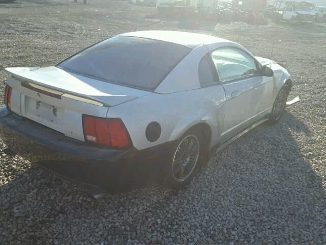 1FAFP42X5YF209479 - 2000 FORD MUSTANG GT SILVER photo 4