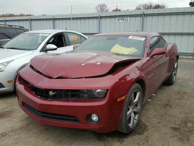 2G1FC1EV1A9173554 - 2010 CHEVROLET CAMARO LT MAROON photo 2