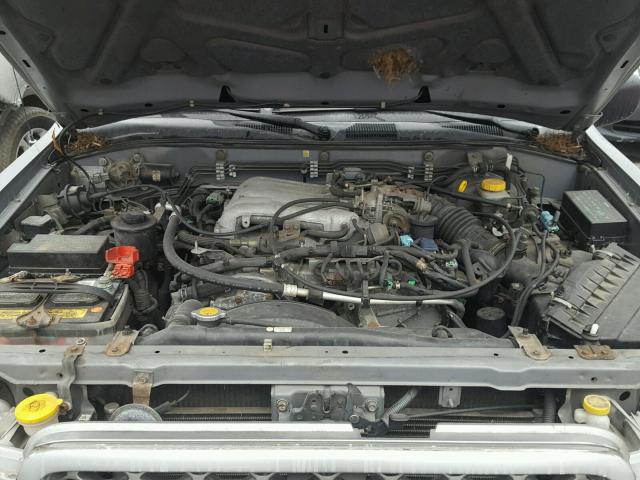 JN8DR07Y21W528399 - 2001 NISSAN PATHFINDER GRAY photo 7