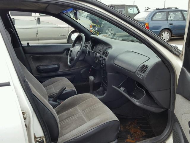 1Y1SK5264SZ080172 - 1995 GEO PRIZM BASE WHITE photo 5