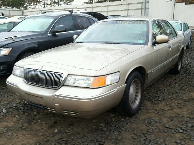 2MEFM75W4YX674443 - 2000 MERCURY GRAND MARQ BEIGE photo 2