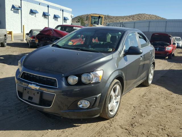 1G1JE5SB3E4218900 - 2014 CHEVROLET SONIC LTZ CHARCOAL photo 2