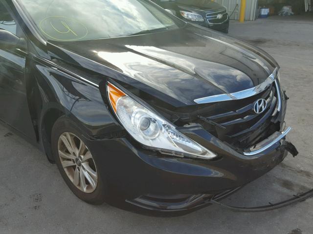 5NPEB4AC2DH676667 - 2013 HYUNDAI SONATA GLS BLACK photo 9