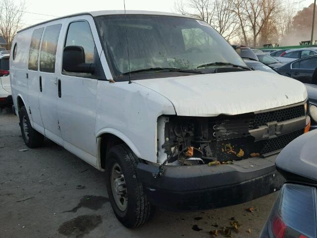 1GCGG25C181221878 - 2008 CHEVROLET EXPRESS G2 WHITE photo 1