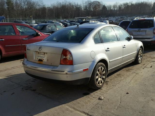 WVWPD63B92P295936 - 2002 VOLKSWAGEN PASSAT GLS SILVER photo 4