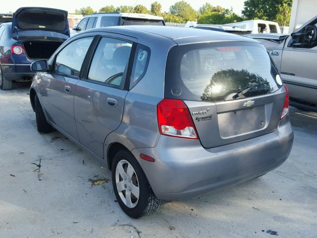 KL1TD66628B222773 - 2008 CHEVROLET AVEO BASE GRAY photo 3