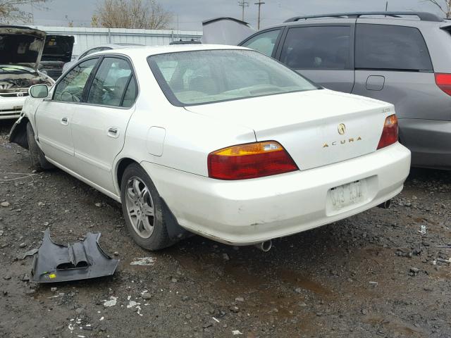 19UUA5676YA051204 - 2000 ACURA 3.2TL WHITE photo 3