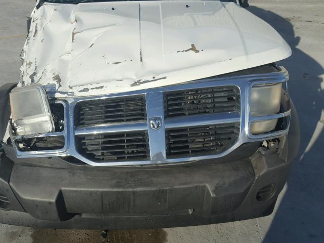 1D8GT28K08W191419 - 2008 DODGE NITRO SXT WHITE photo 7