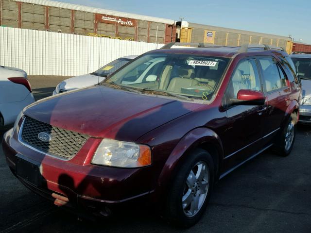 1FMDK06175GA68611 - 2005 FORD FREESTYLE MAROON photo 2