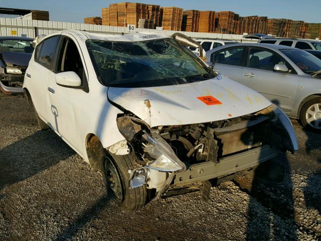 3N1CN7AP4FL955272 - 2015 NISSAN VERSA S WHITE photo 1