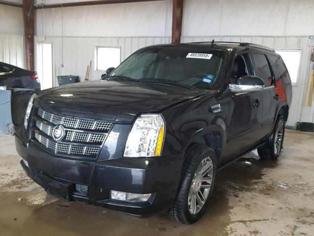 1GYS3CEF7DR288481 - 2013 CADILLAC ESCALADE P BLACK photo 2