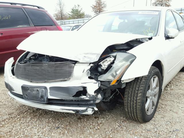 1N4BA41E74C918670 - 2004 NISSAN MAXIMA SE WHITE photo 9