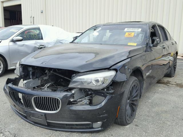 WBAKA83579CY33346 - 2009 BMW 750 I BLACK photo 2