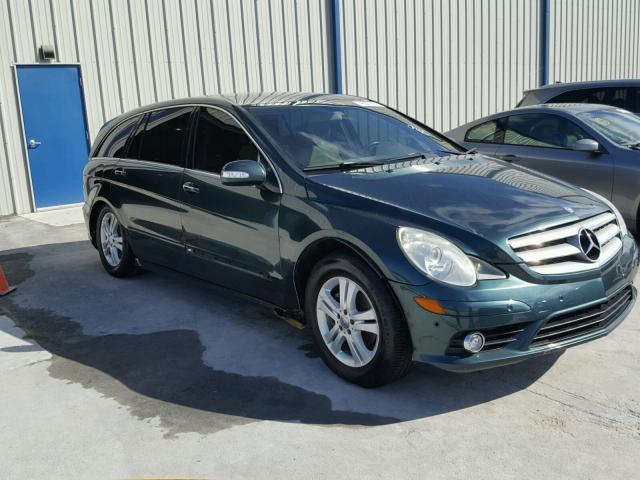 4JGCB56E38A076997 - 2008 MERCEDES-BENZ R 350 GREEN photo 1