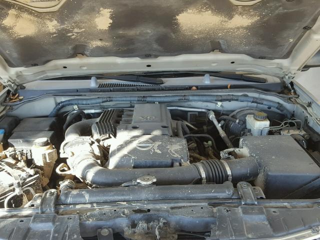 1N6AD07W16C455558 - 2006 NISSAN FRONTIER C SILVER photo 7