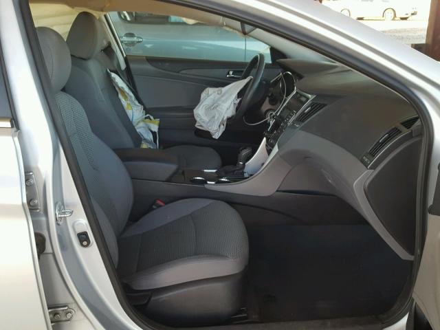 5NPEB4ACXBH015319 - 2011 HYUNDAI SONATA GLS SILVER photo 5