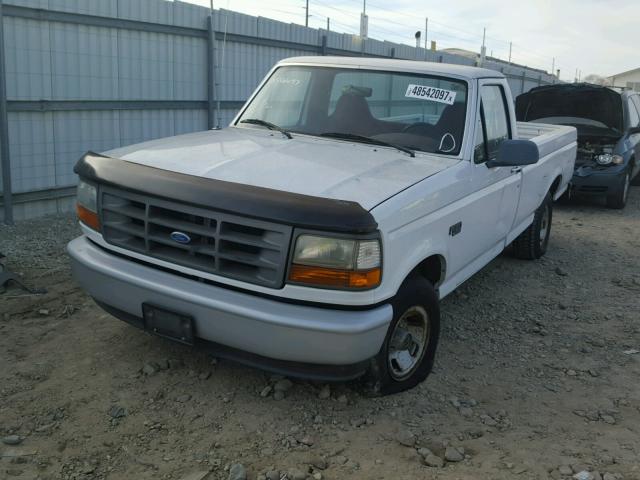 1FTEF15Y0TLB00157 - 1996 FORD F150 WHITE photo 2