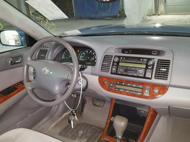 4T1BE30KX4U808184 - 2004 TOYOTA CAMRY LE 蓝色 照片 9