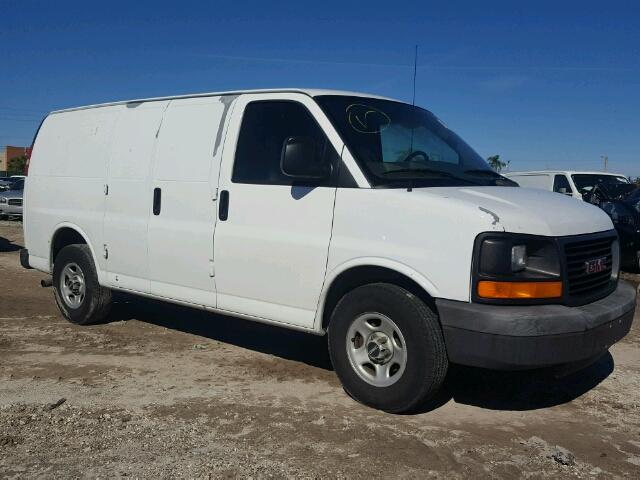 1GTFG15X261217134 - 2006 GMC SAVANA G15 WHITE photo 1