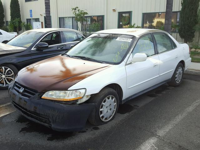 3HGCG66572G702363 - 2002 HONDA ACCORD LX WHITE photo 2