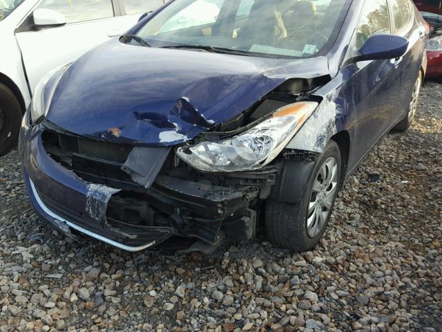 5NPDH4AE3DH176996 - 2013 HYUNDAI ELANTRA GL BLUE photo 9