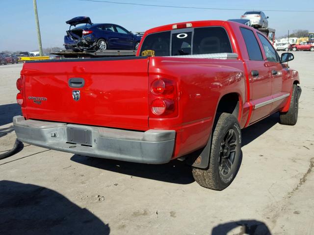 1D7HE28K45S204274 - 2005 DODGE DAKOTA QUA RED photo 4