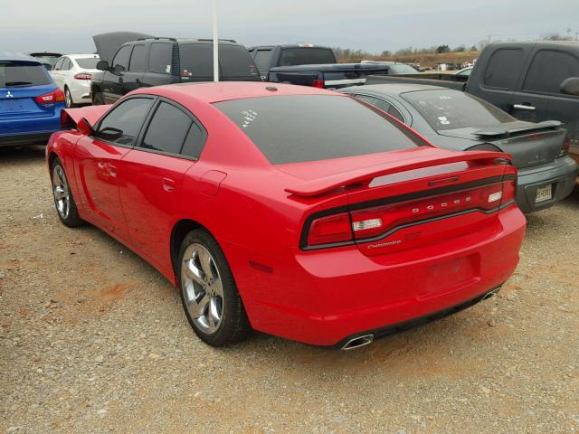 2C3CDXHGXDH716597 - 2013 DODGE CHARGER SX RED photo 3