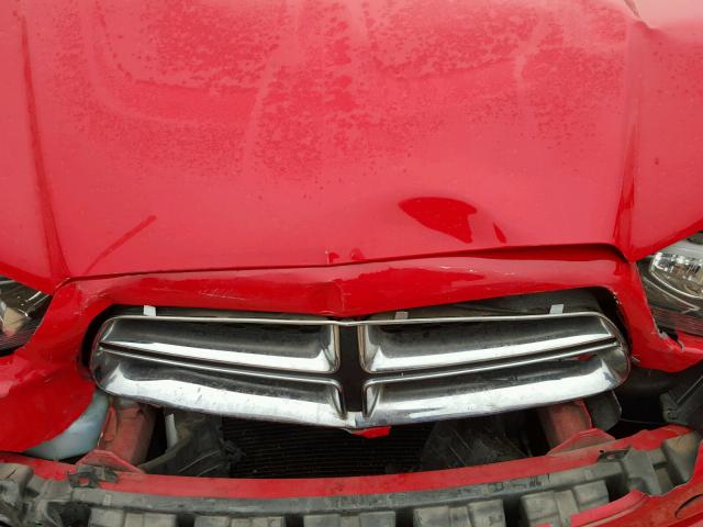 2C3CDXHGXDH716597 - 2013 DODGE CHARGER SX RED photo 7