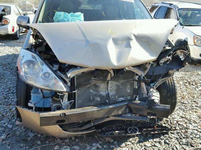 5TDYK4CC6AS296960 - 2010 TOYOTA SIENNA XLE GOLD photo 9