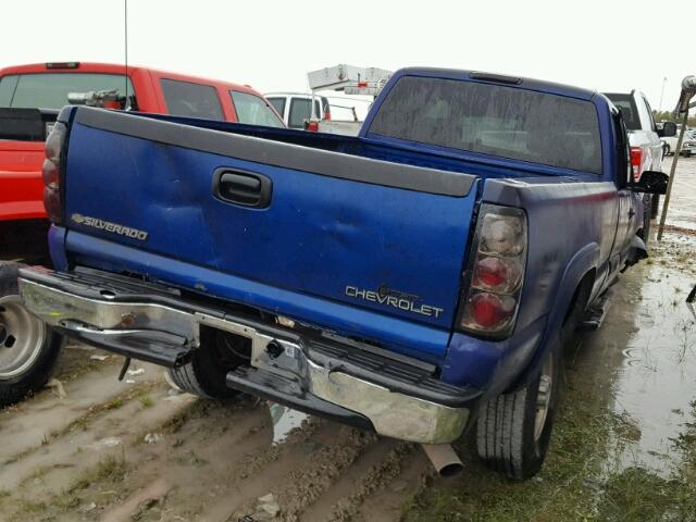 1GCHC29UX3E185211 - 2003 CHEVROLET SILVERADO BLUE photo 4