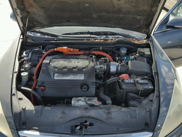 JHMCN36576C003387 - 2006 HONDA ACCORD HYB GRAY photo 7