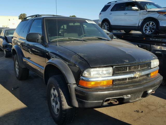 1GNCT18W61K111040 - 2001 CHEVROLET BLAZER BLACK photo 1