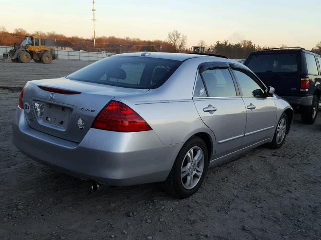 1HGCM56757A027235 - 2007 HONDA ACCORD EX SILVER photo 4