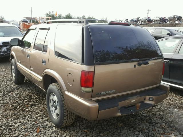 1GNDT13X24K120620 - 2004 CHEVROLET BLAZER BROWN photo 3