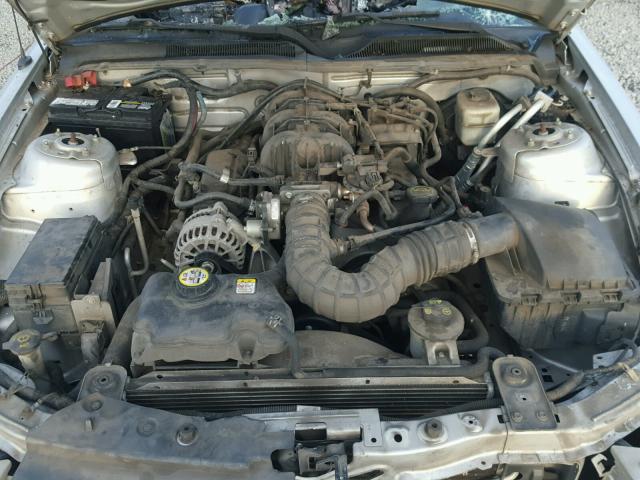 1ZVHT84N785165635 - 2008 FORD MUSTANG SILVER photo 7