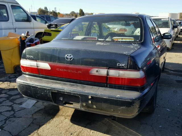 1NXBB02E6TZ488228 - 1996 TOYOTA COROLLA DX GREEN photo 4