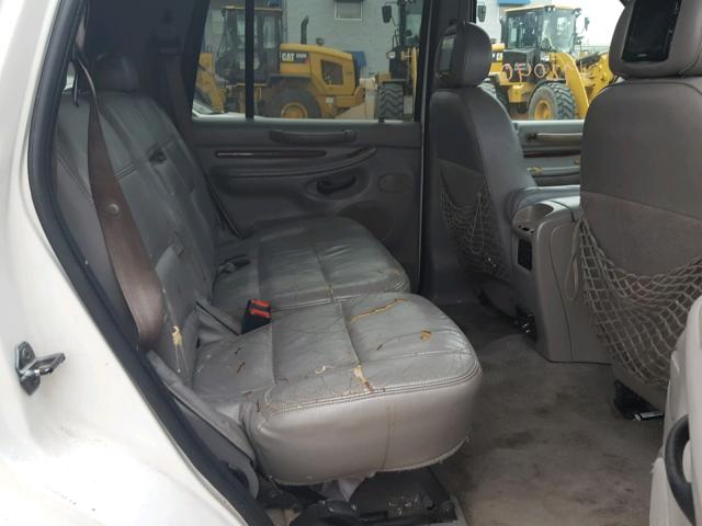 5LMRU27A9XLJ18359 - 1999 LINCOLN NAVIGATOR 白色 照片 6