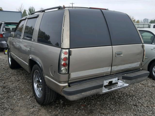 1GNEC13R2XJ345362 - 1999 CHEVROLET TAHOE GOLD photo 3