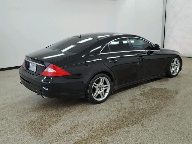 WDDDJ75X26A023639 - 2006 MERCEDES-BENZ CLS 500C BLACK photo 4