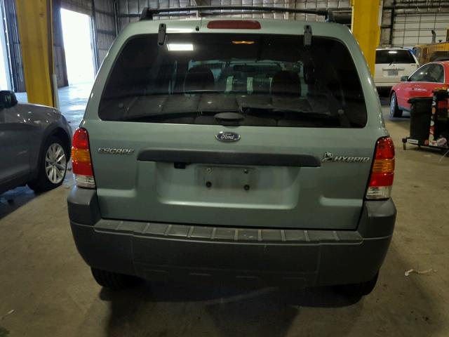 1FMYU95H85KC46019 - 2005 FORD ESCAPE HEV GREEN photo 9