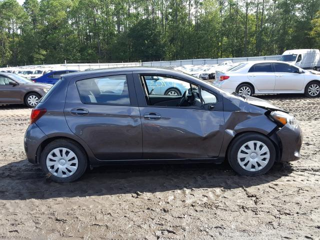 VNKKTUD39HA075756 - 2017 TOYOTA YARIS L GRAY photo 9