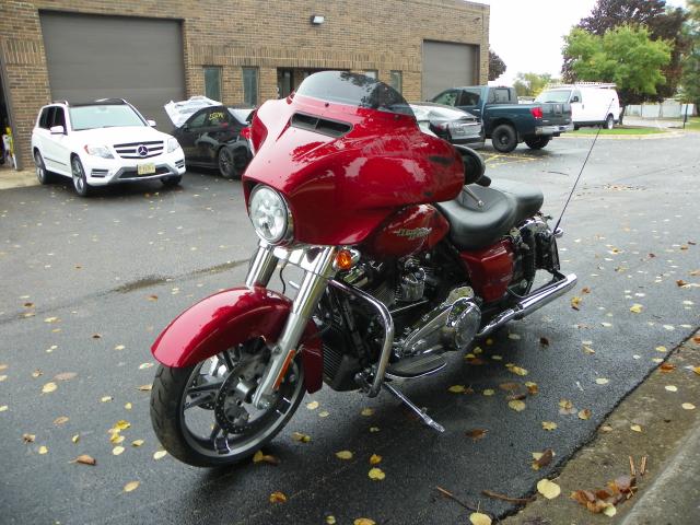 1HD1KBC1XJB655222 - 2018 HARLEY-DAVIDSON FLHX STREE RED photo 4