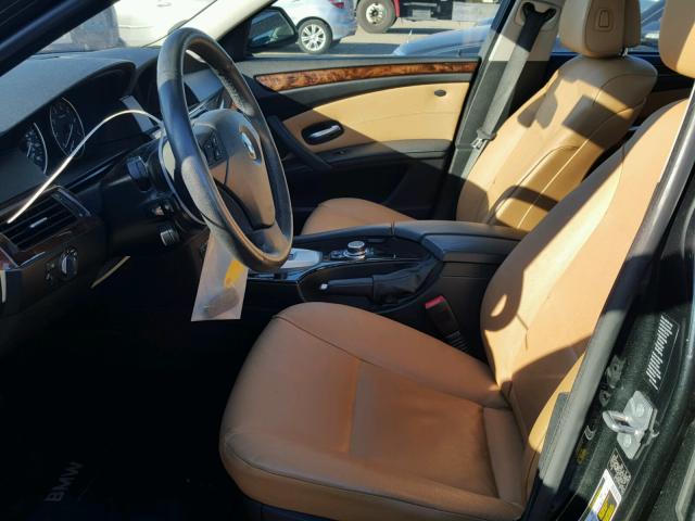 WBANV1C52AC388771 - 2010 BMW 528 XI BLACK photo 5